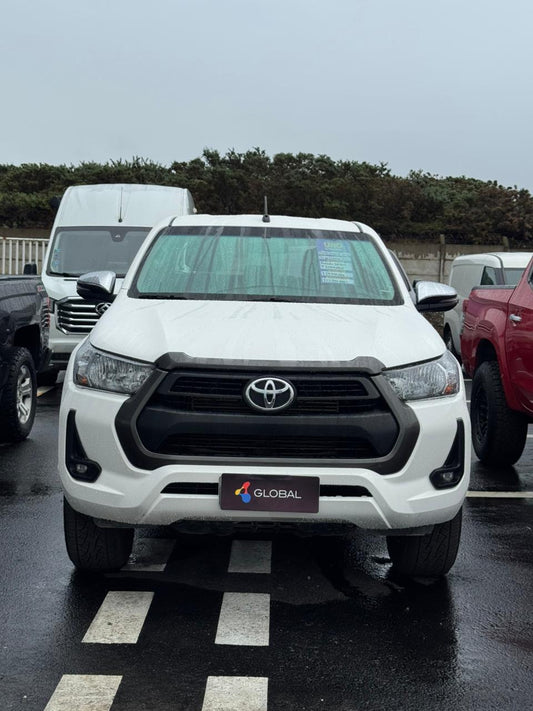 Toyota Hilux SR 4x4 2022