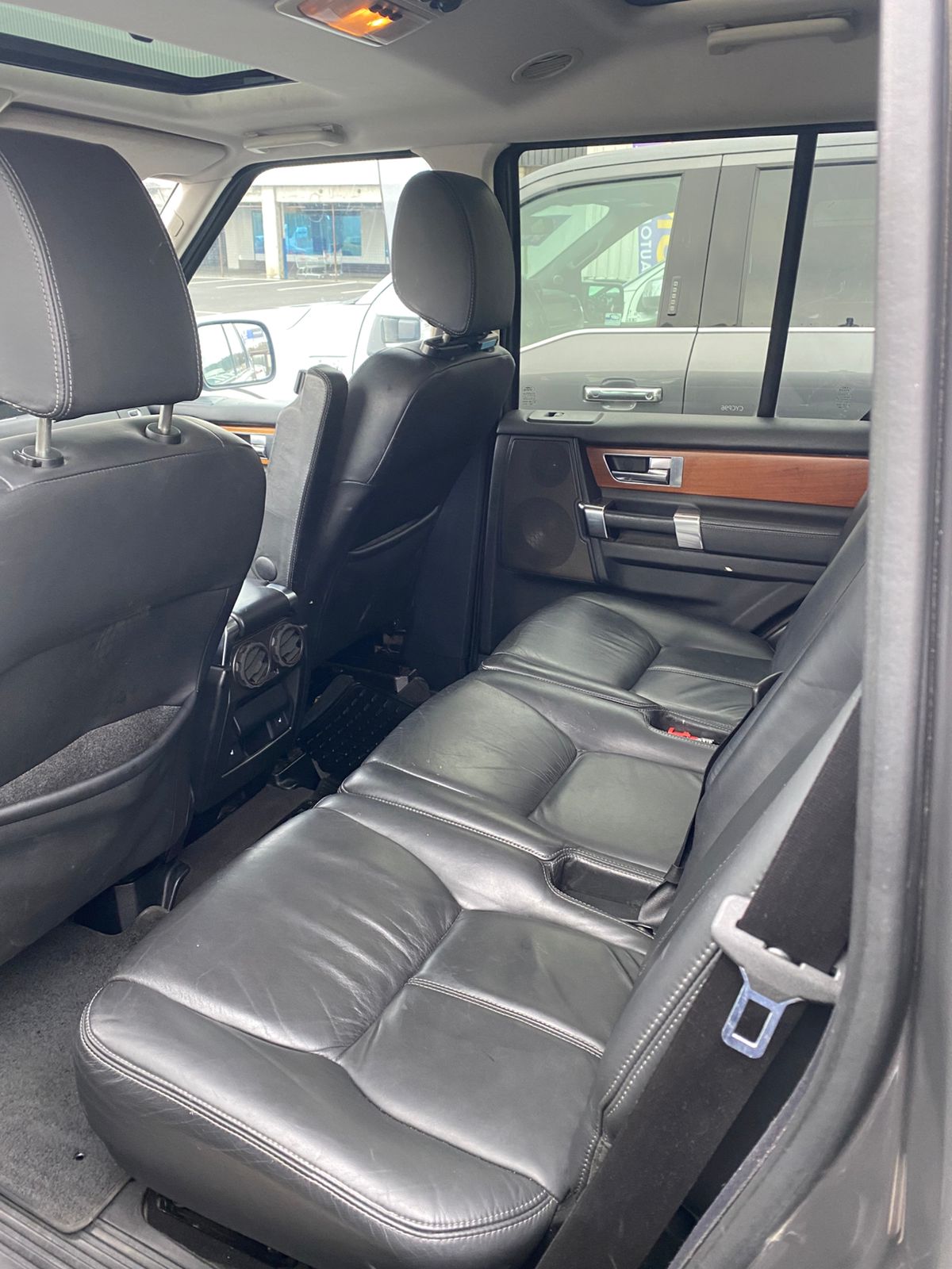Land Rover Discovery 2012 v6 3.0 diesel