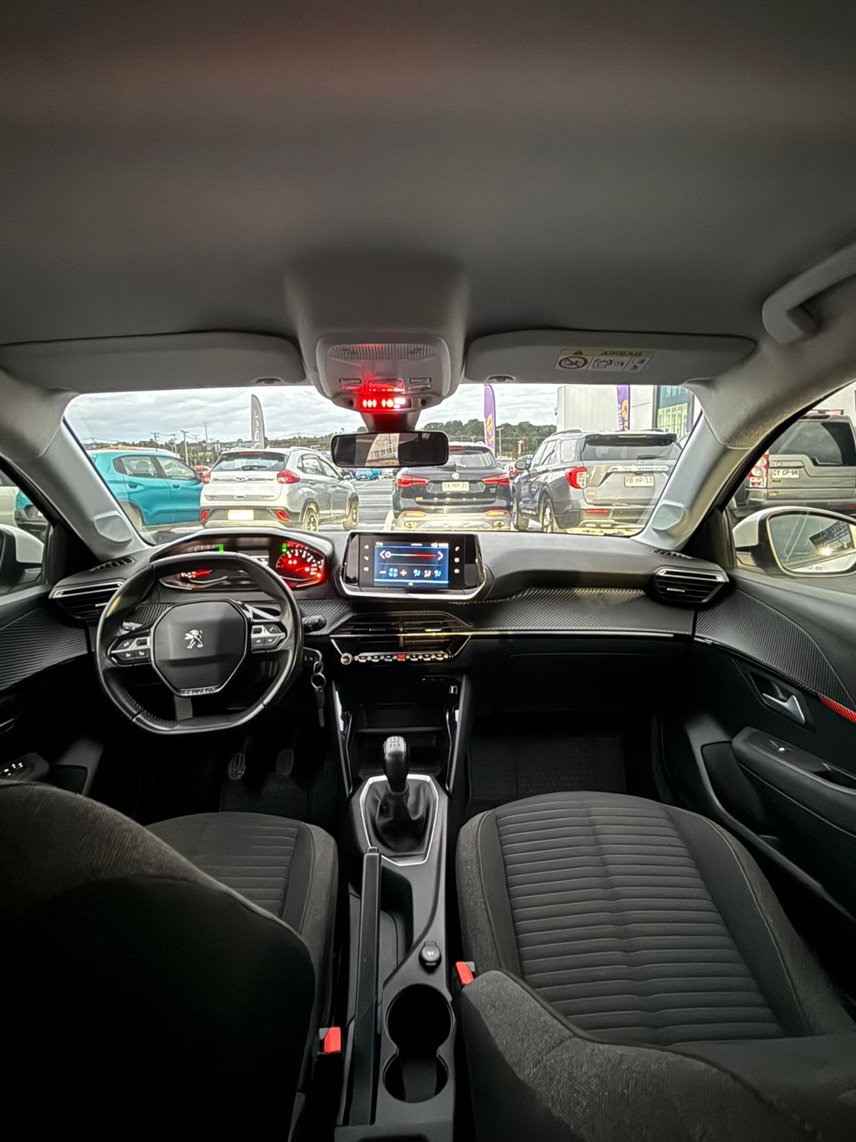 Peugeot 208 2021