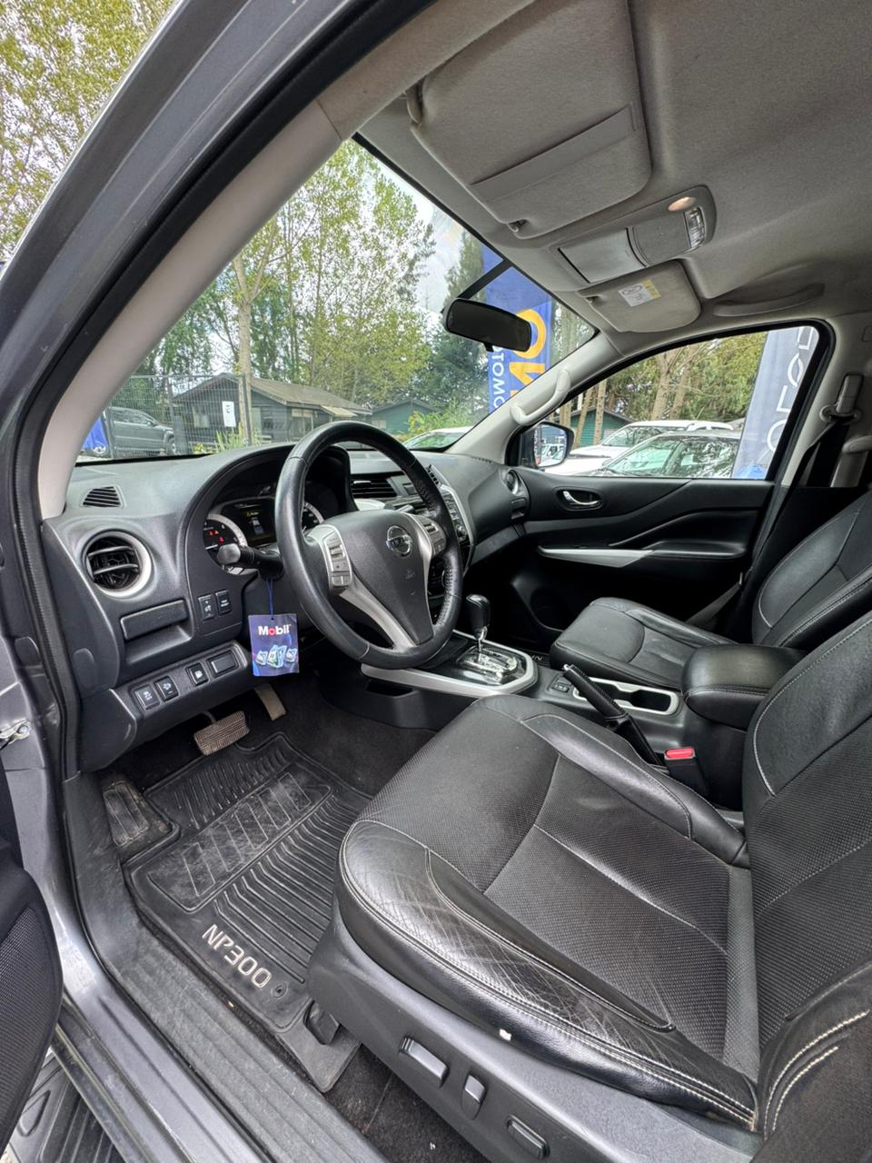 NP300 4x4 LE Automática