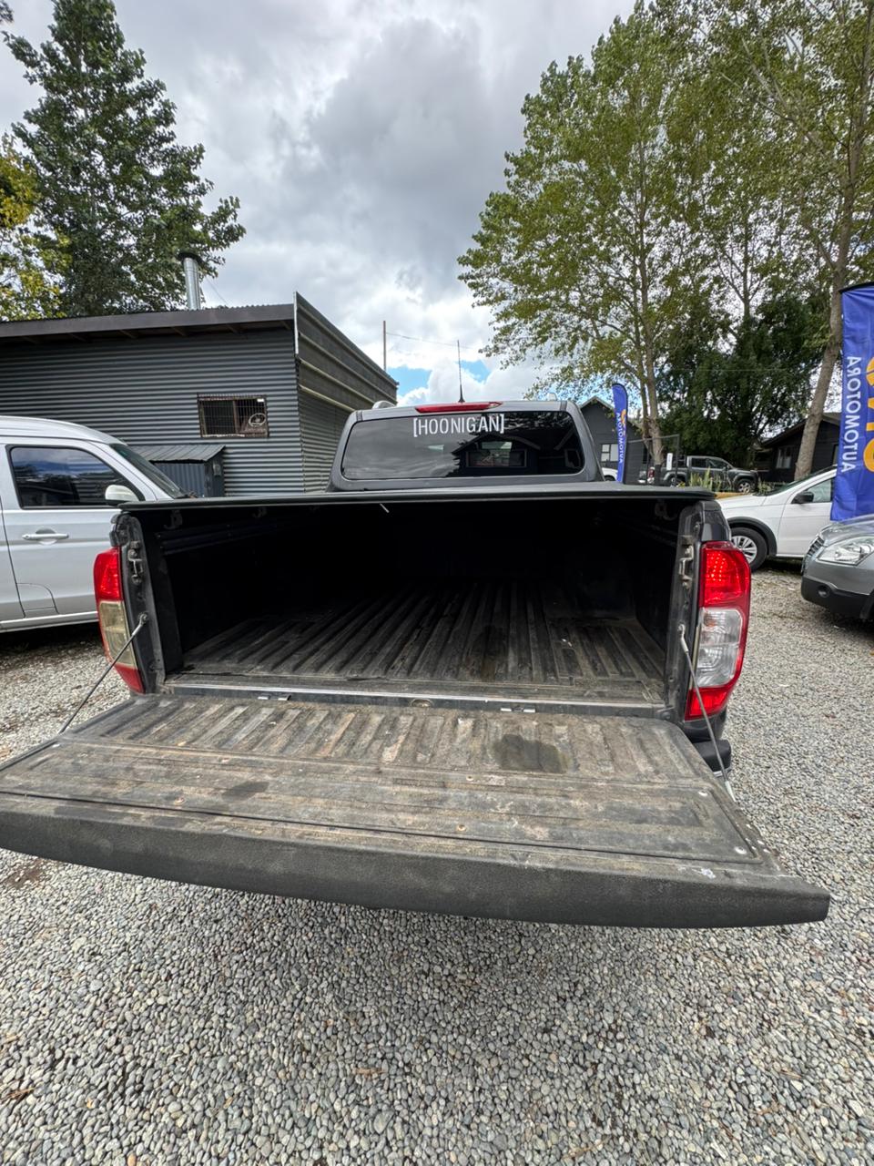 NP300 4x4 LE Automática