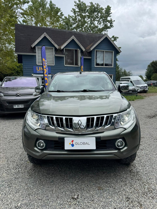 Mitsubishi L200 Dakar 2017 automático