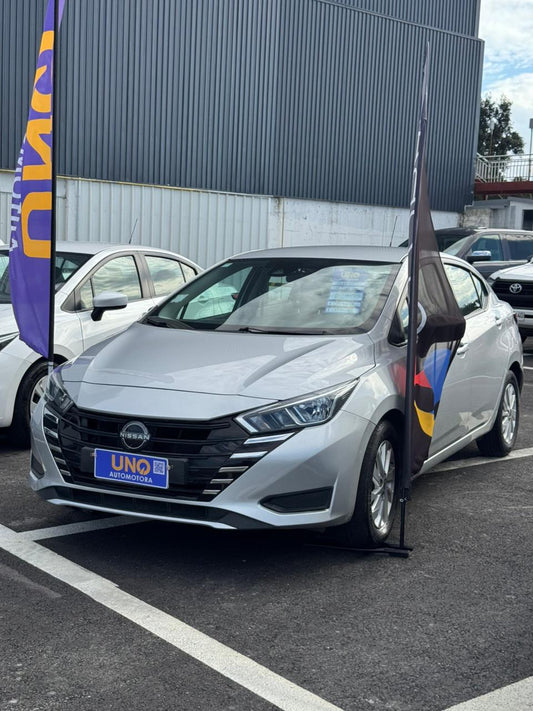 Nissan new versa Automático 2024