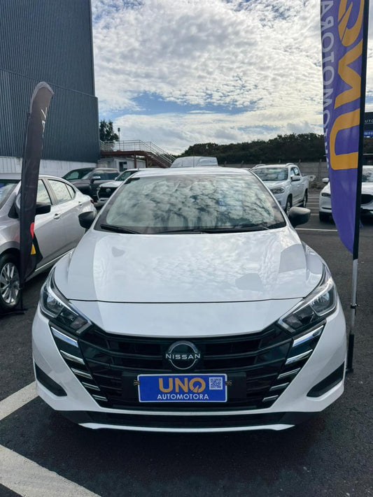 Nissan new versa Automático 2024