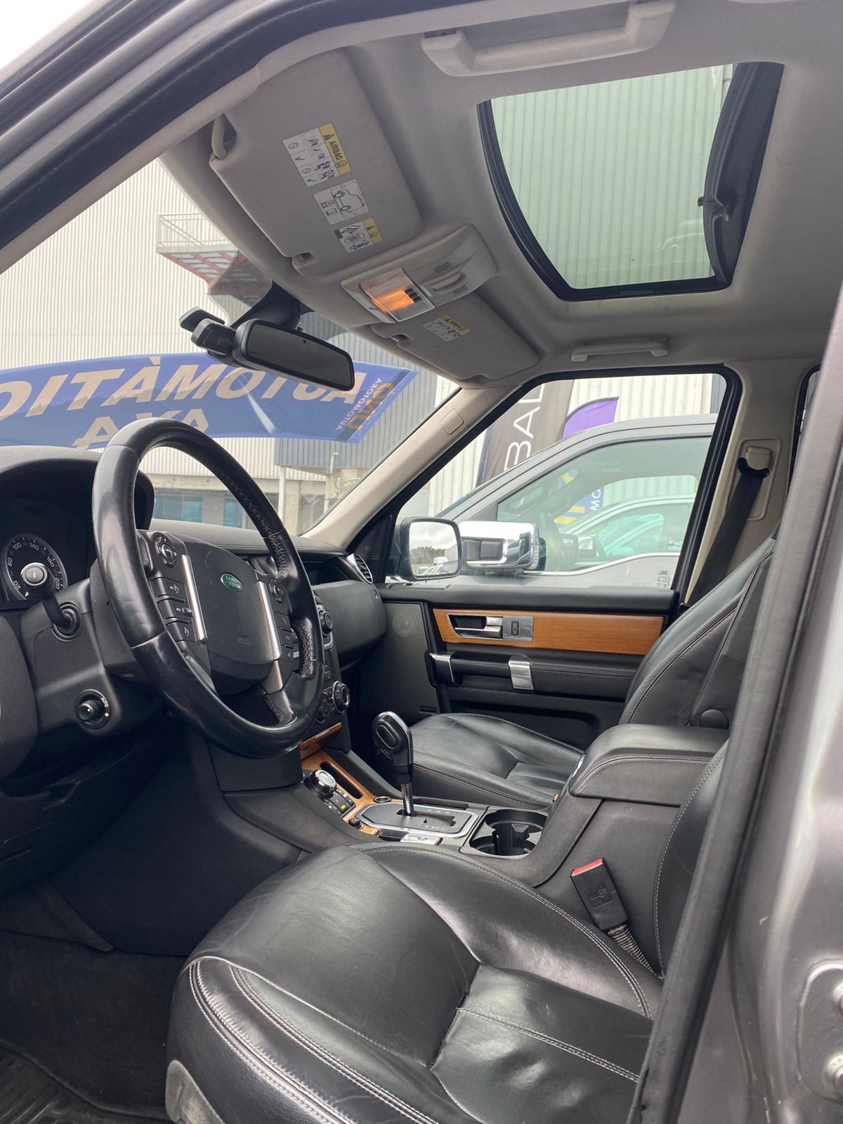 Land Rover Discovery 2012 v6 3.0 diesel
