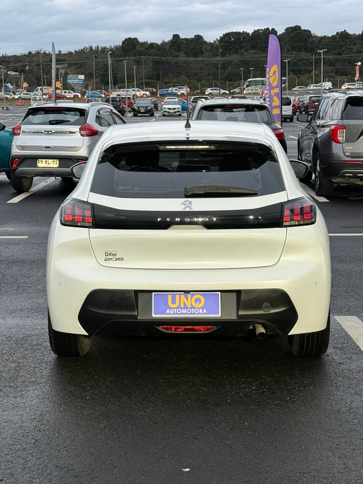 Peugeot 208 2021