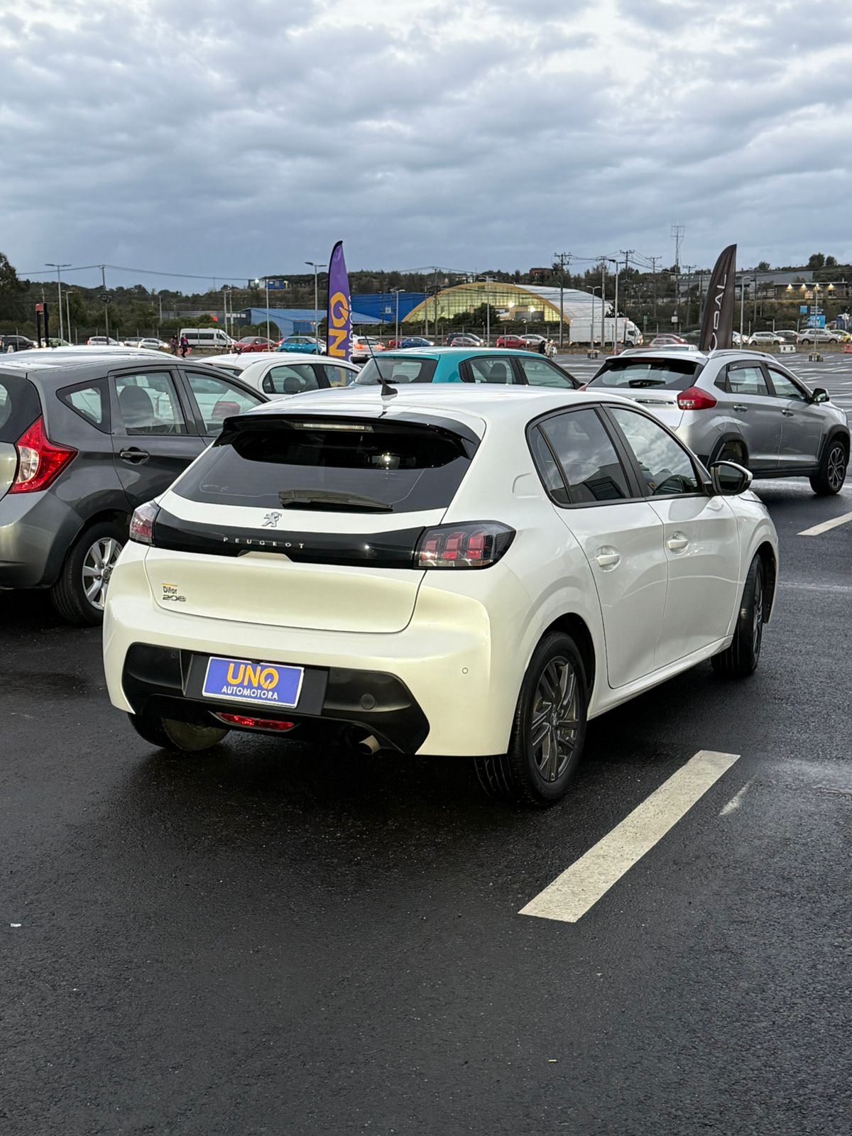 Peugeot 208 2021