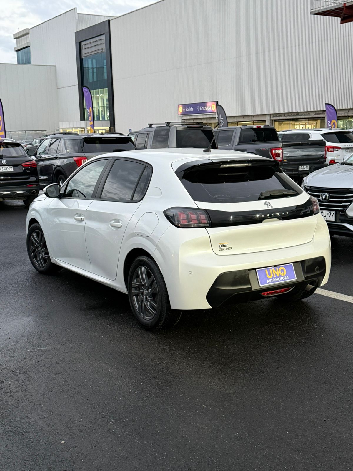 Peugeot 208 2021