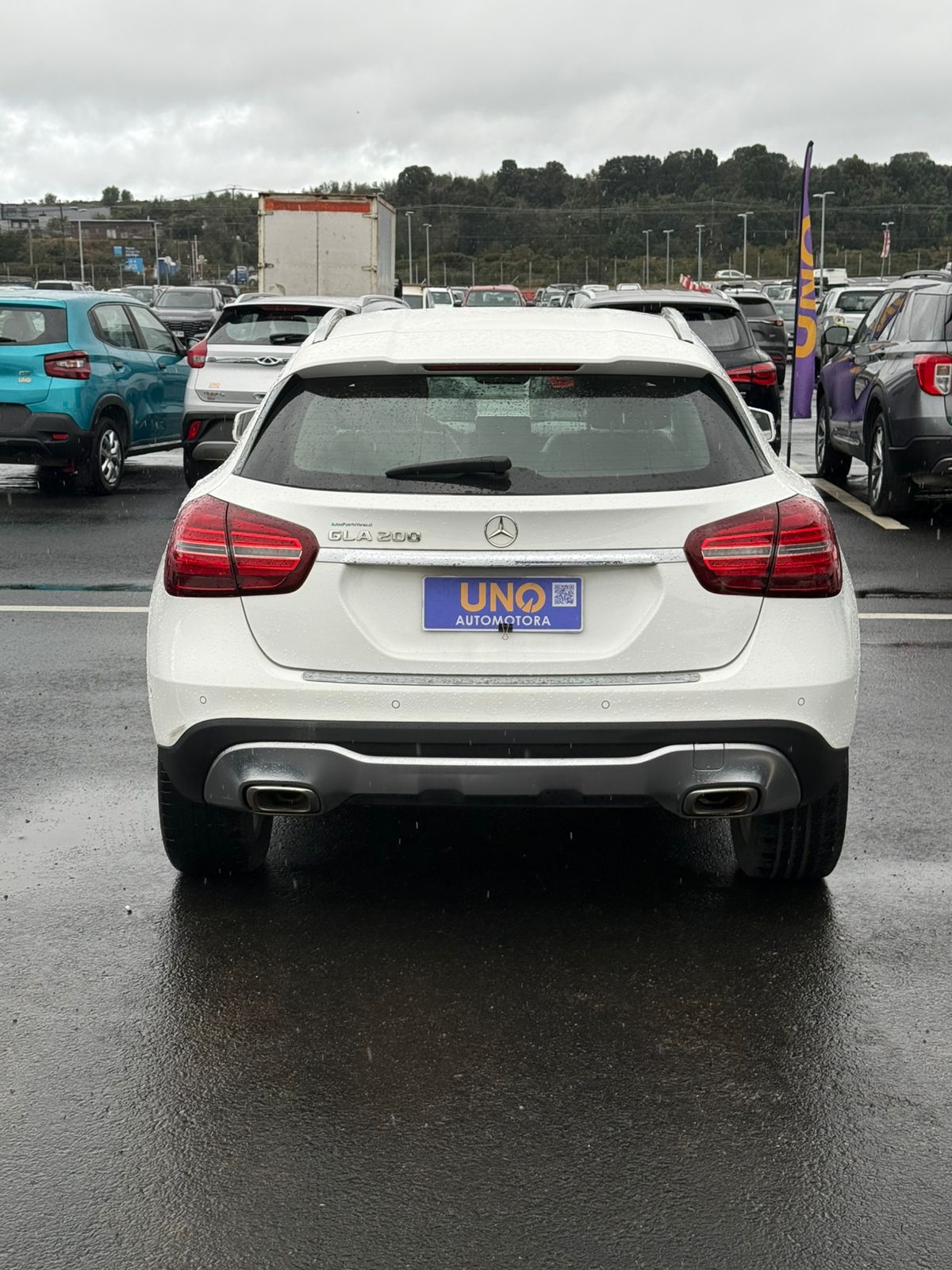 Mercedes Benz GLA 200