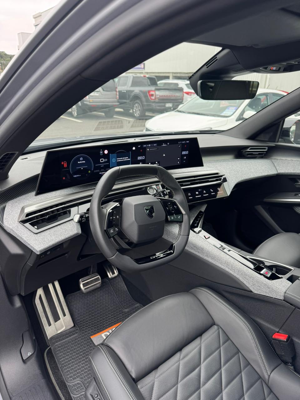 Peugeot 5008 hibrido