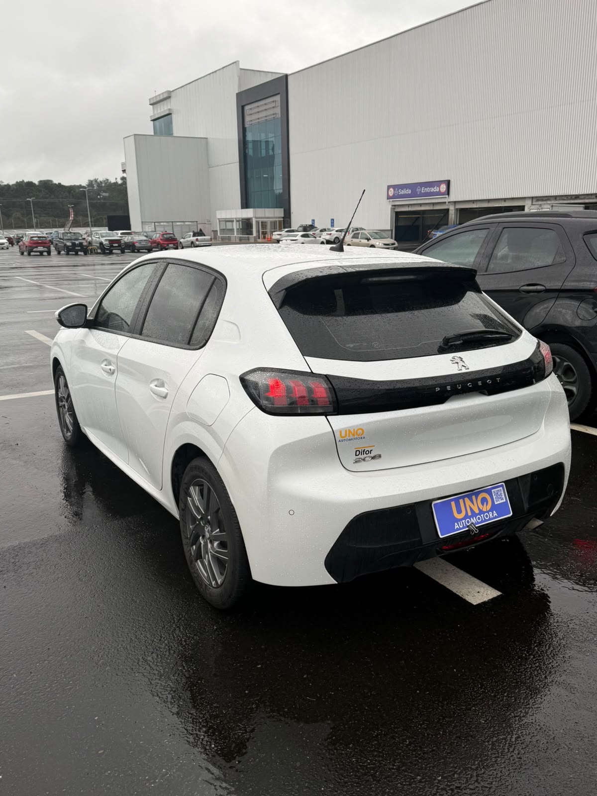 Peugeot 208 2021