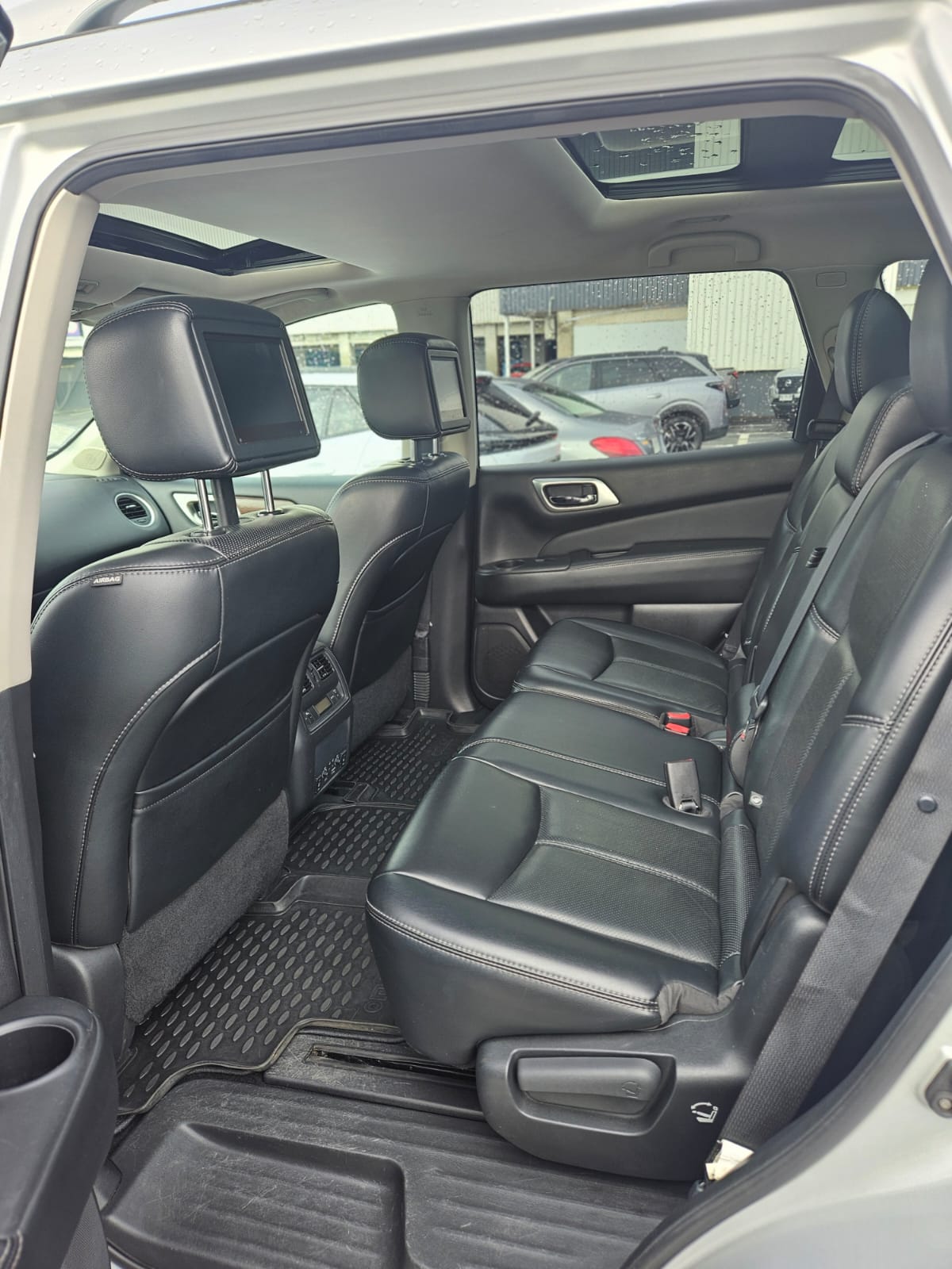 Nissan Pathfinder 2017